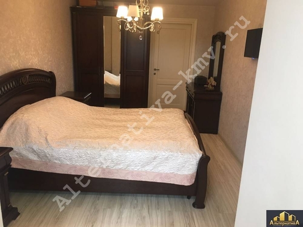 
  Продается 3-комн. квартира, 75.5 м², Украинская ул
. Фото 2.