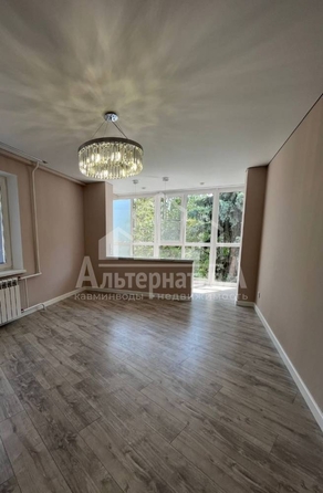 
  Продается 1-комн. квартира, 37 м², Андрея Губина ул
. Фото 2.