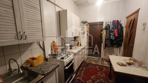 
   Продам 2-комнатную, 42 м², Солнечный пер

. Фото 2.