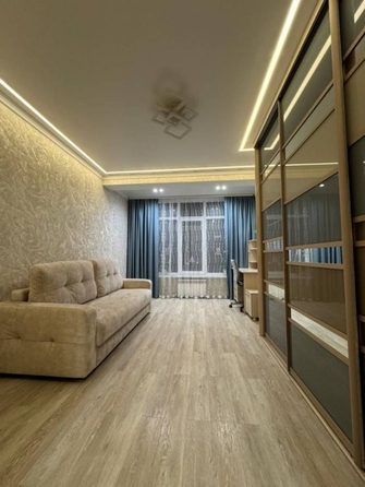 
  Продается 3-комн. квартира, 96.4 м², Замковая ул
. Фото 4.