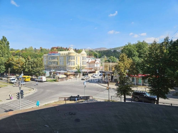 
  Продается 2-комн. квартира, 43 м², Широкая ул
. Фото 9.