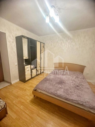 
   Продам 1-комнатную, 30 м², Ге Ксении ул

. Фото 1.