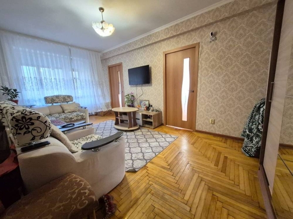 
   Продам 3-комнатную, 46.8 м², Цандера проезд

. Фото 1.