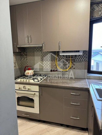 
  Продается 1-комн. квартира, 27 м², Суворова ул
. Фото 5.