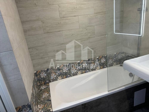
  Продается 1-комн. квартира, 27 м², Суворова ул
. Фото 8.