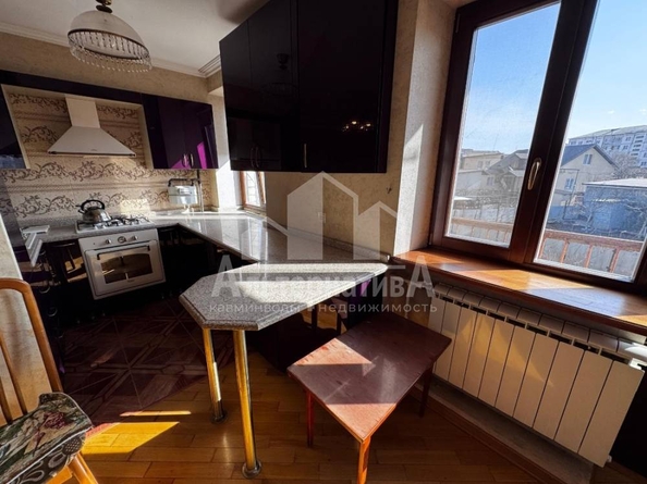 
   Продам 2-комнатную, 44.3 м², Умара Алиева ул

. Фото 4.