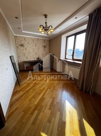 
   Продам 2-комнатную, 44.3 м², Умара Алиева ул

. Фото 23.