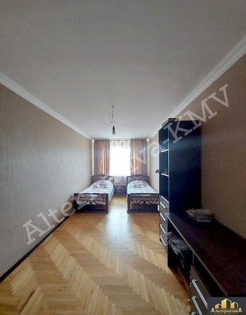 
  Продается 4-комн. квартира, 250 м², Украинская ул
. Фото 7.