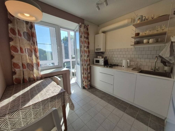 
  Продается 1-комн. квартира, 35 м², Свердлова ул
. Фото 4.