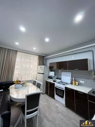 
  Продается 2-комн. квартира 71 м². Фото 2.