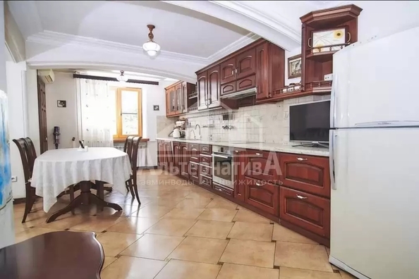 
  Продается 4-комн. квартира 138 м². Фото 1.