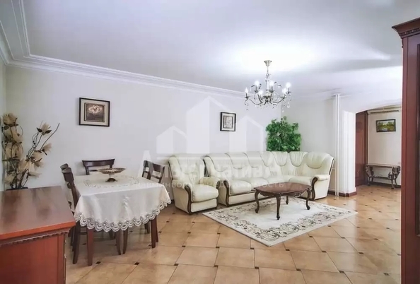 
  Продается 4-комн. квартира 138 м². Фото 8.