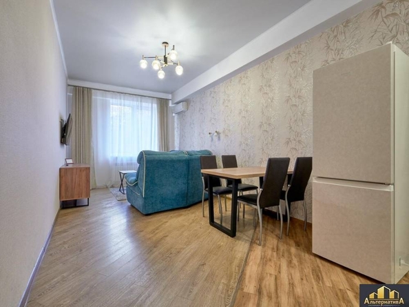 
   Продам 3-комнатную, 100 м², Декабристов ул

. Фото 25.