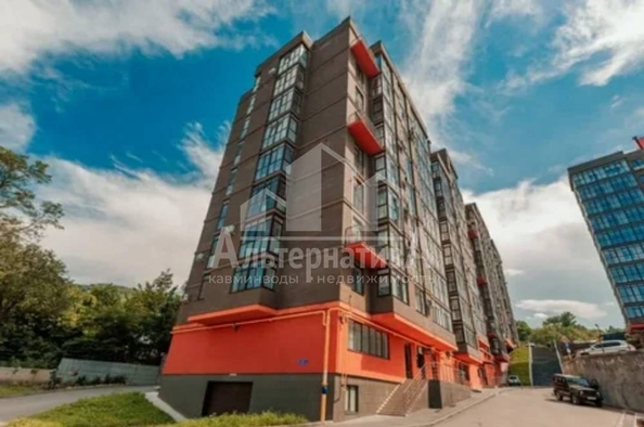 
  Продается 2-комн. квартира, 70 м², Декабристов ул
. Фото 1.