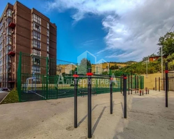 
  Продается 2-комн. квартира, 70 м², Декабристов ул
. Фото 2.