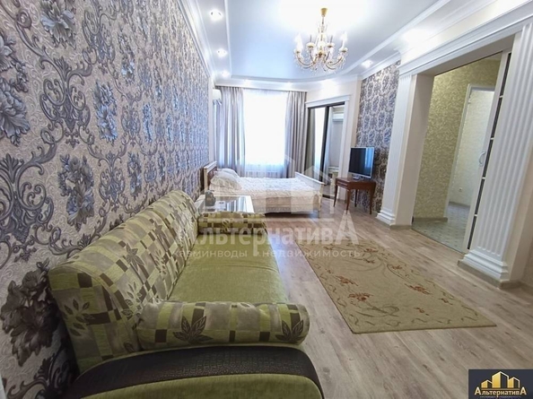 
  Продается 1-комн. квартира, 61 м², Революции ул
. Фото 10.