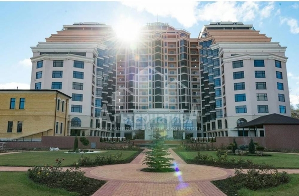 
  Продается 3-комн. квартира, 213 м², Шаумяна ул
. Фото 1.