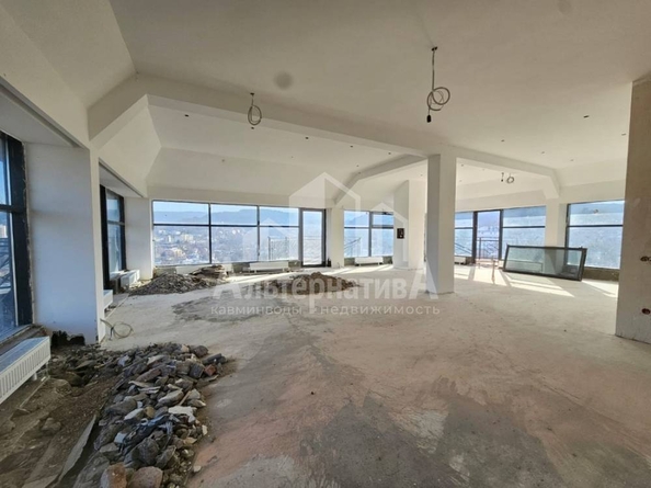 
  Продается 3-комн. квартира, 213 м², Шаумяна ул
. Фото 3.