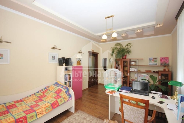 
  Продается 4-комн. квартира, 161 м², Декабристов ул
. Фото 11.