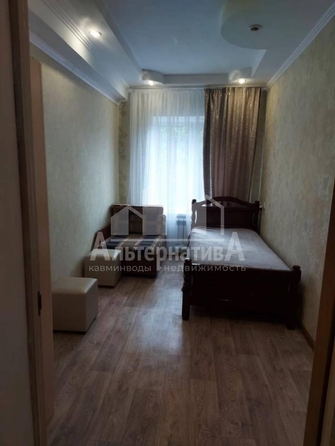
  Продается 3-комн. квартира, 72.1 м², Крутая дорога ул
. Фото 2.