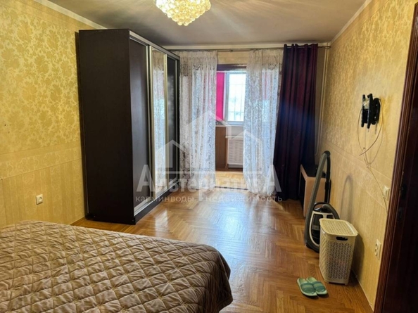 
   Продам 3-комнатную, 84.5 м², Челюскинцев ул

. Фото 15.