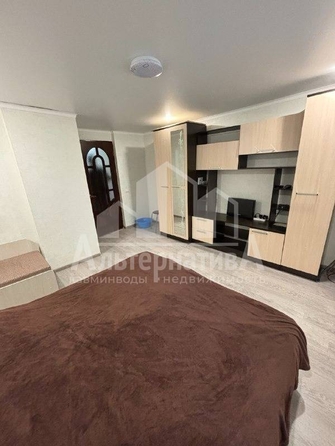 
   Продам 2-комнатную, 35 м², Широкая ул

. Фото 2.