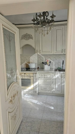 
  Продается 4-комн. квартира, 92 м², Велинградская ул
. Фото 3.