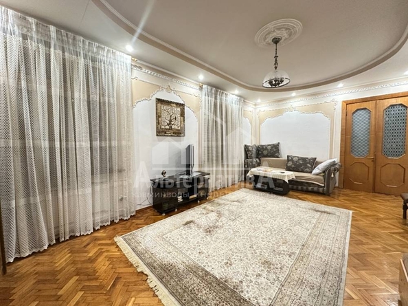 
   Продам 3-комнатную, 74.2 м², Горького ул

. Фото 3.