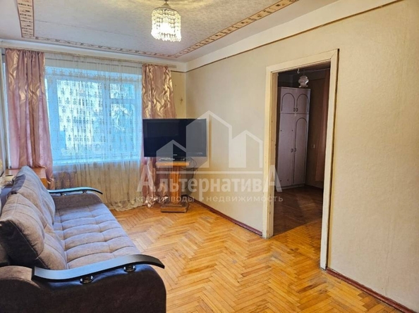 
   Продам 2-комнатную, 37 м², Островского ул

. Фото 3.