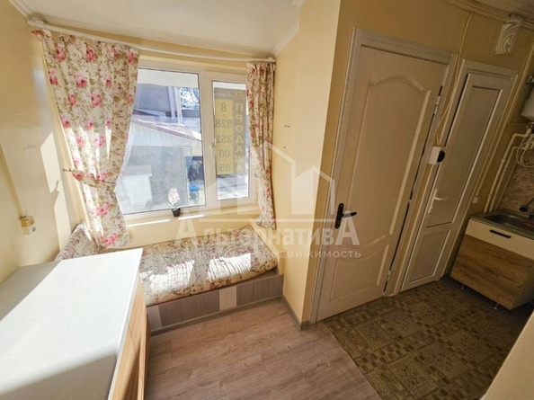 
   Продам 2-комнатную, 30.4 м², Кисловодская ул

. Фото 4.