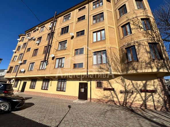 
   Продам 3-комнатную, 80.5 м², Челюскинцев ул

. Фото 2.