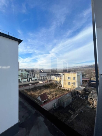 
  Продается 2-комн. квартира, 79.4 м², Замковая ул
. Фото 5.