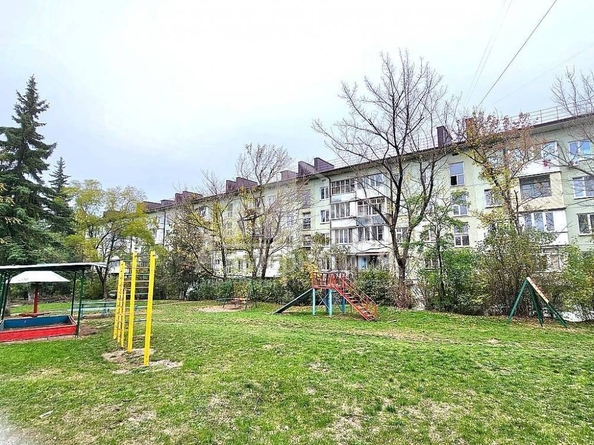 
   Продам 4-комнатную, 60 м², Героев Медиков ул

. Фото 1.