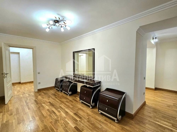 
   Продам 4-комнатную, 157 м², Широкая ул

. Фото 17.