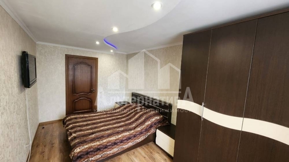 
  Продается 3-комн. квартира, 68 м², Октябрьская ул
. Фото 7.