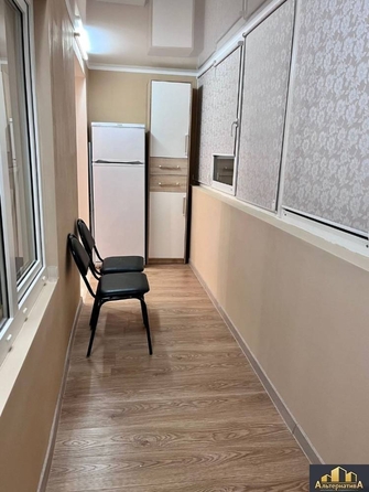 
   Продам 2-комнатную, 52 м², Жуковского ул

. Фото 8.