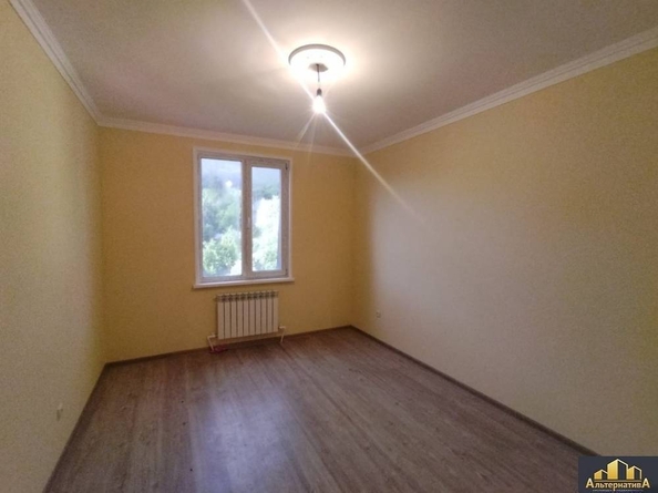 
   Продам 3-комнатную, 85 м², Декабристов ул

. Фото 4.