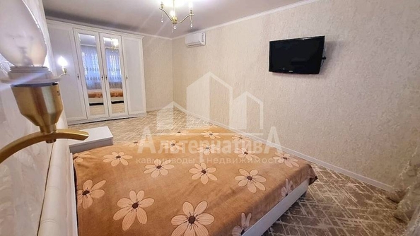 
   Продам 2-комнатную, 45.7 м², Главная ул

. Фото 4.