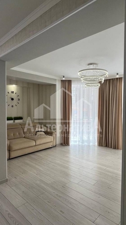 
   Продам 2-комнатную, 63.8 м², Декабристов ул

. Фото 2.