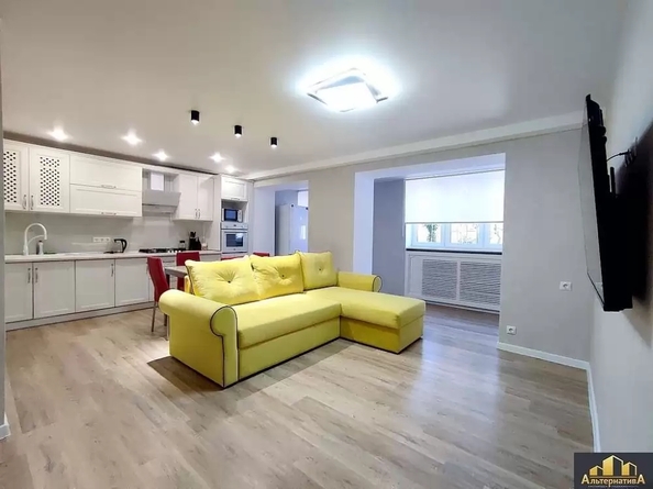 
  Продается 3-комн. квартира 81.6 м². Фото 1.
