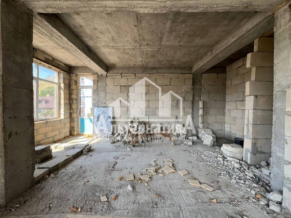 
  Продается 2-комн. квартира, 74 м², Железноводская ул
. Фото 3.