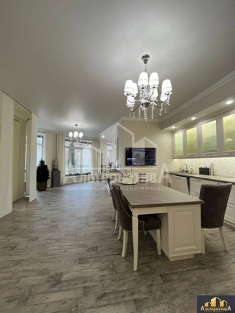 
  Продается 2-комн. квартира, 71 м², Декабристов ул
. Фото 6.