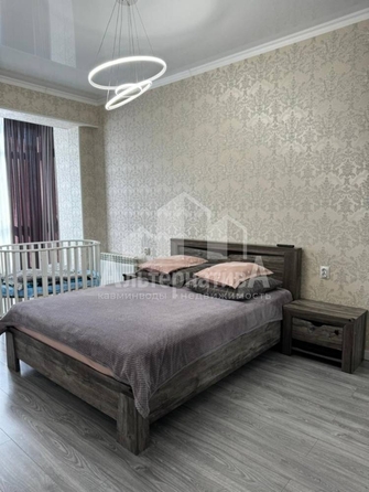 
   Продам 2-комнатную, 68 м², Декабристов ул

. Фото 7.