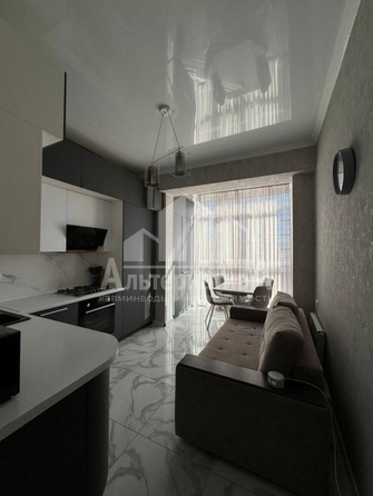 
   Продам 2-комнатную, 68 м², Декабристов ул

. Фото 12.