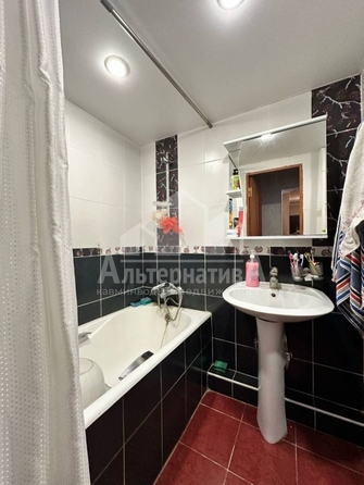 
  Продается 4-комн. квартира, 90 м², Красивая ул
. Фото 15.