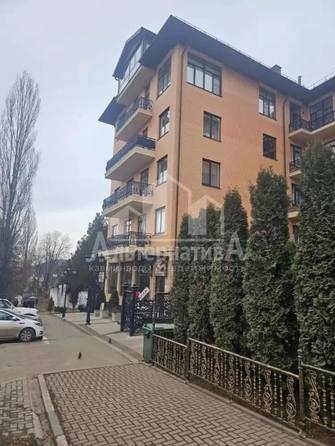 
  Продается 3-комн. квартира 146.3 м². Фото 1.