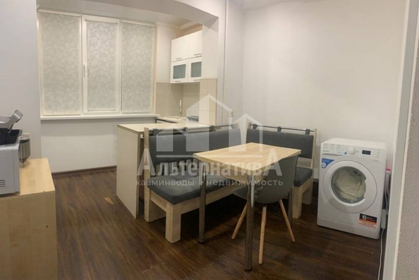 
   Продам 2-комнатную, 42.8 м², К.Либкнехта ул

. Фото 1.