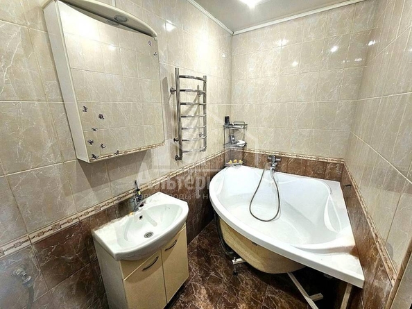 
  Продается 2-комн. квартира, 49.6 м², Победы пр-кт
. Фото 7.