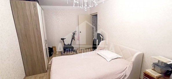 
  Продается 4-комн. квартира, 74.4 м², Победы пр-кт
. Фото 6.