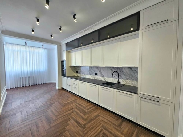 
  Продается 2-комн. квартира 103 м², в ЖК Звезда. Фото 6.